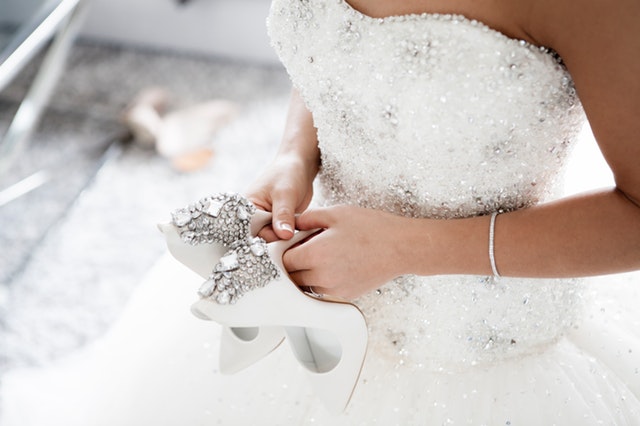 biżuteria do sukni ślubnej